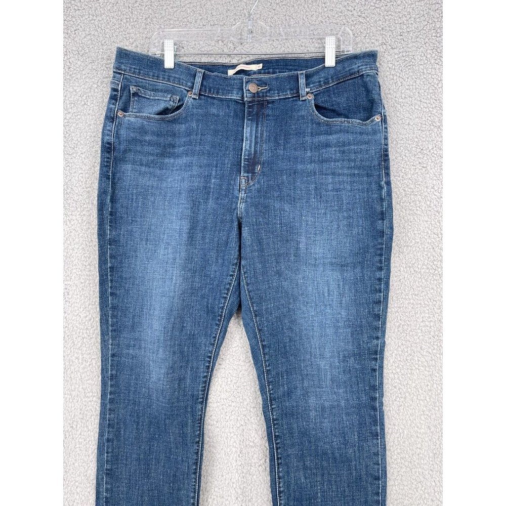 Womens 16 Levis Classic Straight Jeans 33 X 30 Blue Denim Medium Wash Stretch